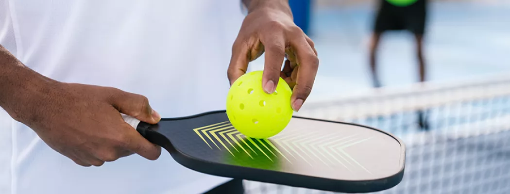 Pickle ball paddle